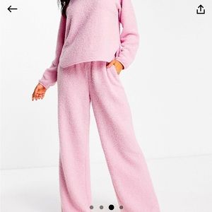 ASOS BRAND NEW IN BAG LOUNGE SET